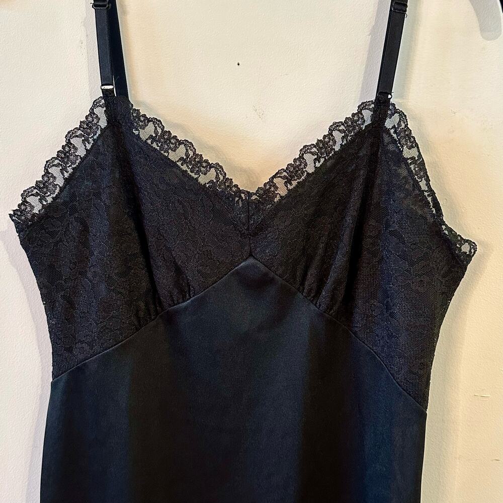 Vintage Sears Black full dress slip with lace bottom edge bodice Size 36